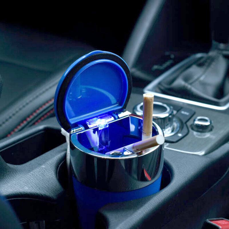 6 Stk. Champ SKULL AUTO-ASCHENBECHER Aschenbecher für Getränkehalter mit Deckel und LED Licht im Totenkopf Design TRAY