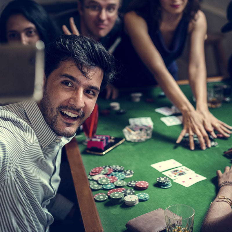 Automatischer 4 Deck KARTENMISCHER Kartenmischmaschine Elektrisch Holzoptik