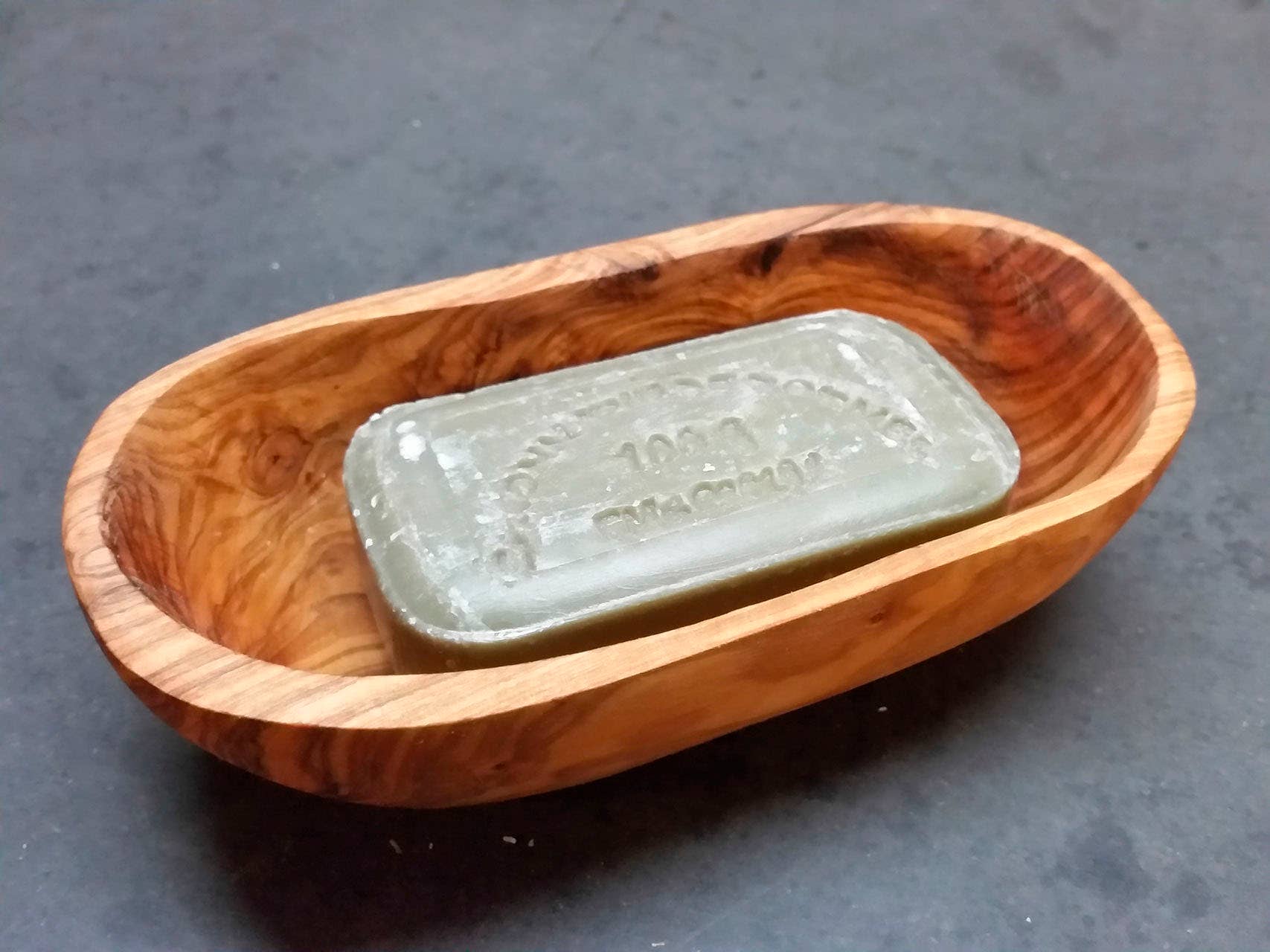 olivenholz-erleben | Seifenschale RAINBOW oval, ca. 12 – 13 cm | gefertigt in Deutschland