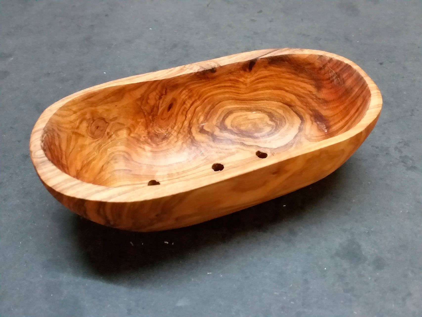 olivenholz-erleben | Seifenschale RAINBOW oval, ca. 12 – 13 cm | gefertigt in Deutschland