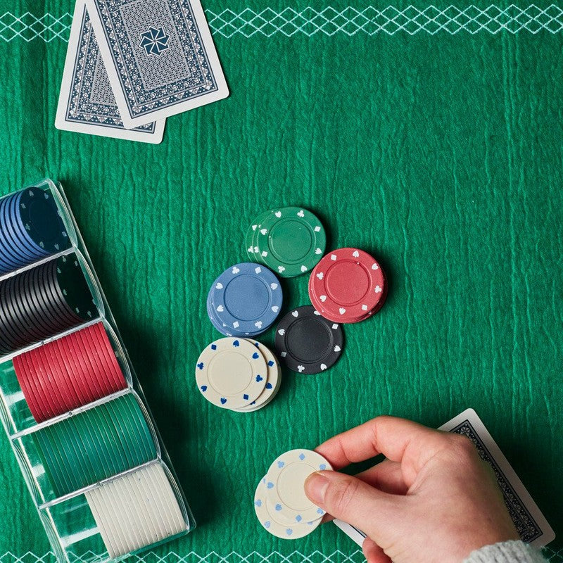 Mister Gadget POKER-SET mit 100 Pokerchips in 5 Farben